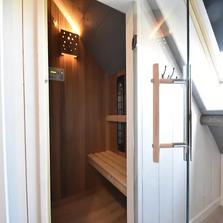 Holiday home Hazenborgh In Near The Sea